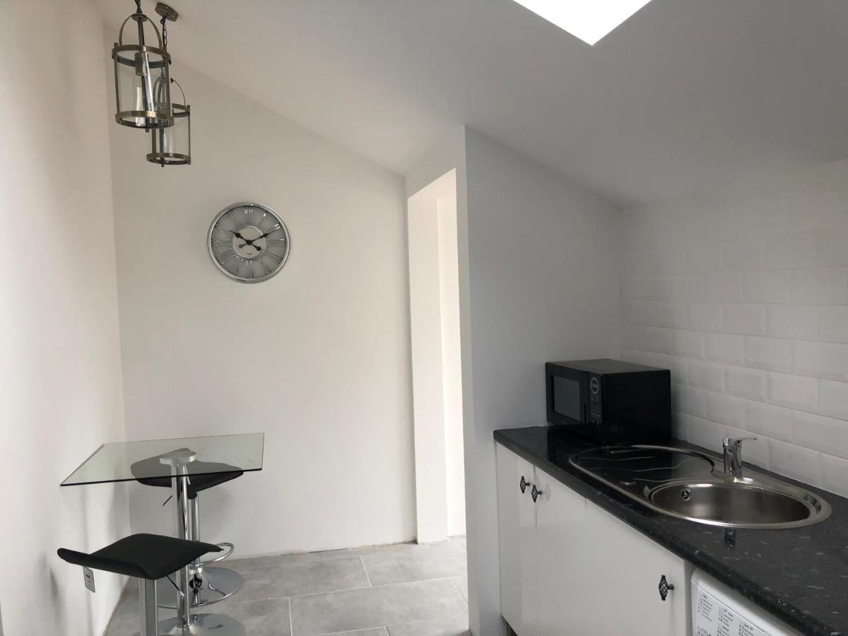 Grooms Cottage Outside Hot Tub Beith Luaran gambar